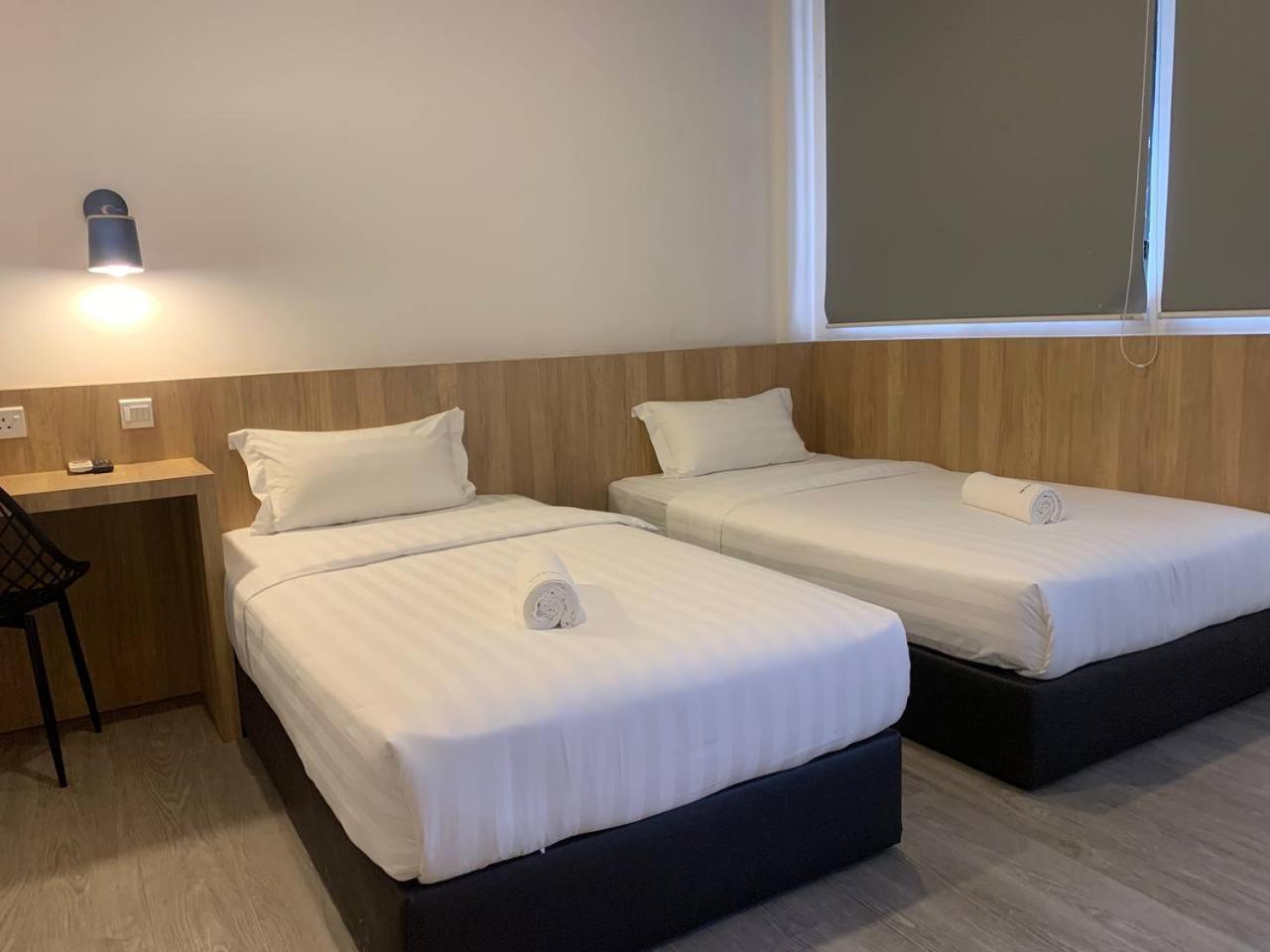 The Daily Hotel Kota Kinabalu Exterior photo
